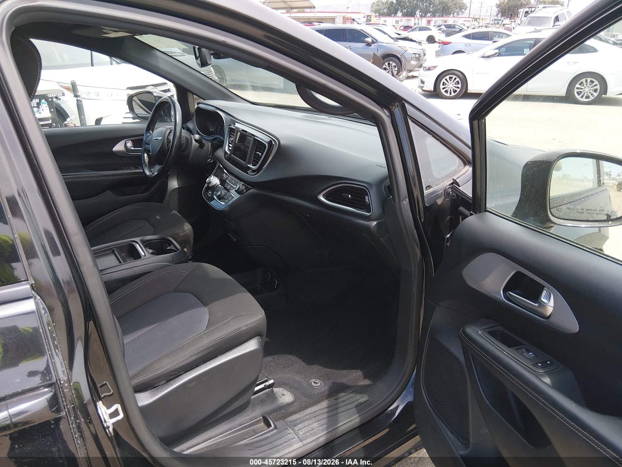 2020 CHRYSLER PACIFICA TOURING · 5/11