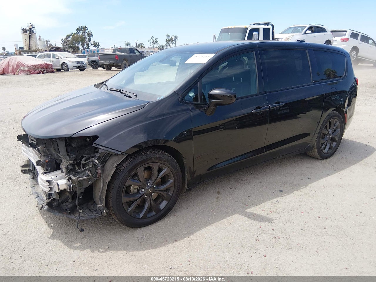 2020 CHRYSLER PACIFICA TOURING · 2/11