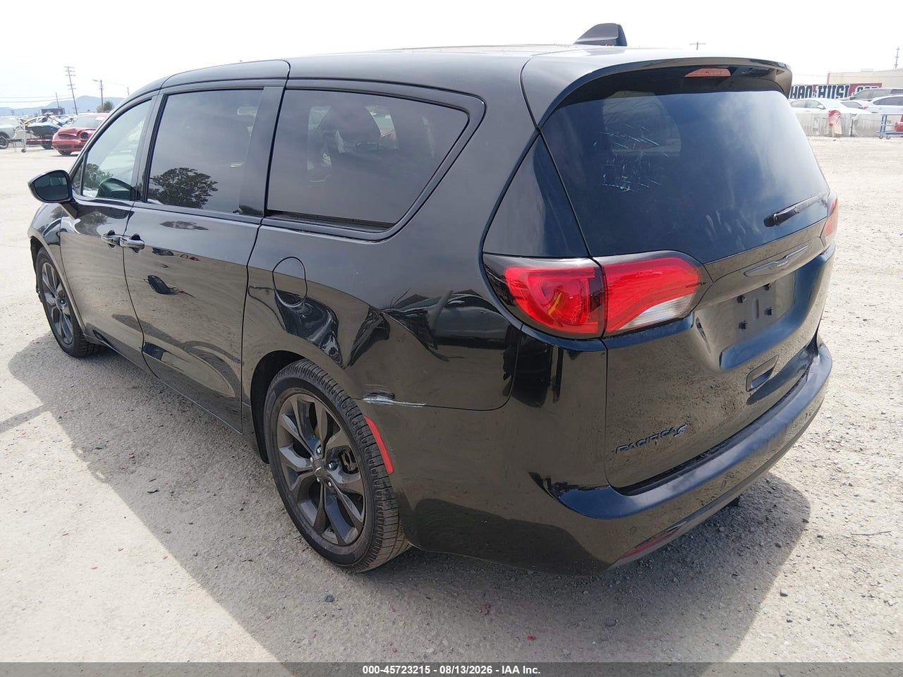 2020 CHRYSLER PACIFICA TOURING · 3/11