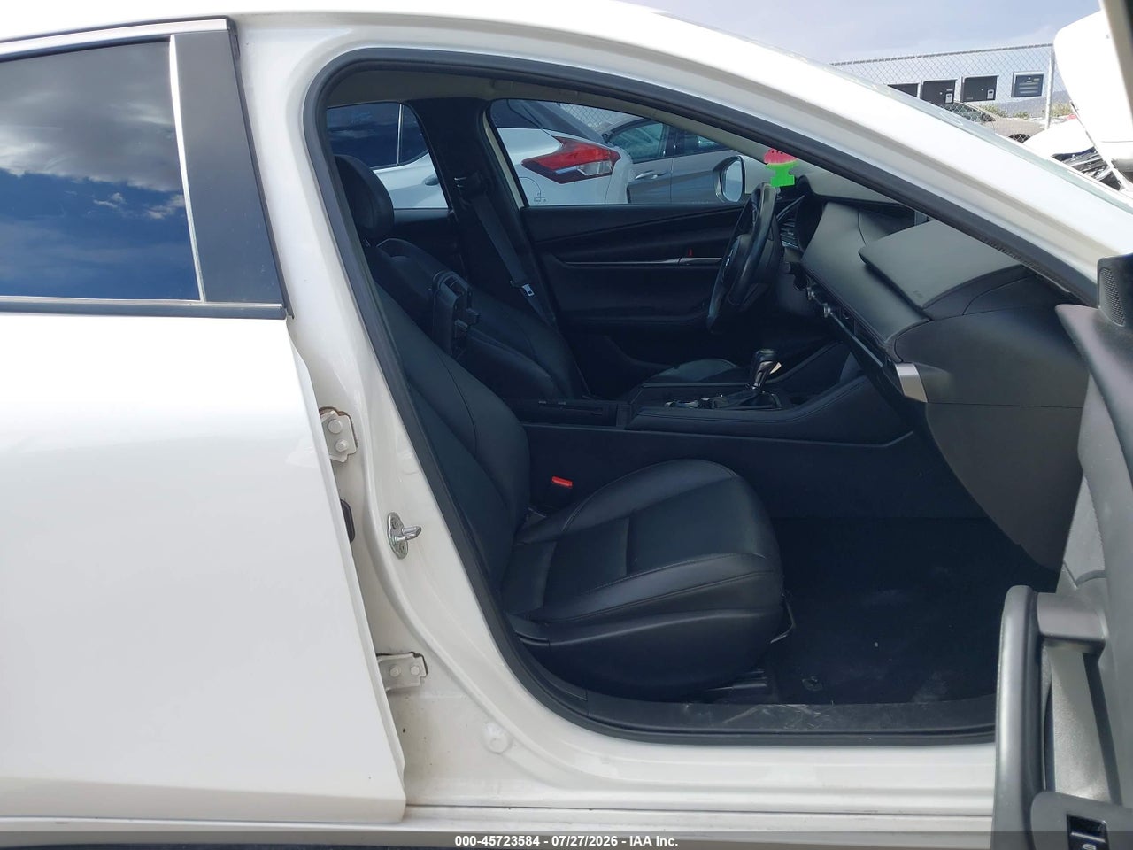 2023 MAZDA MAZDA3 2.5 S SELECT · 5/10