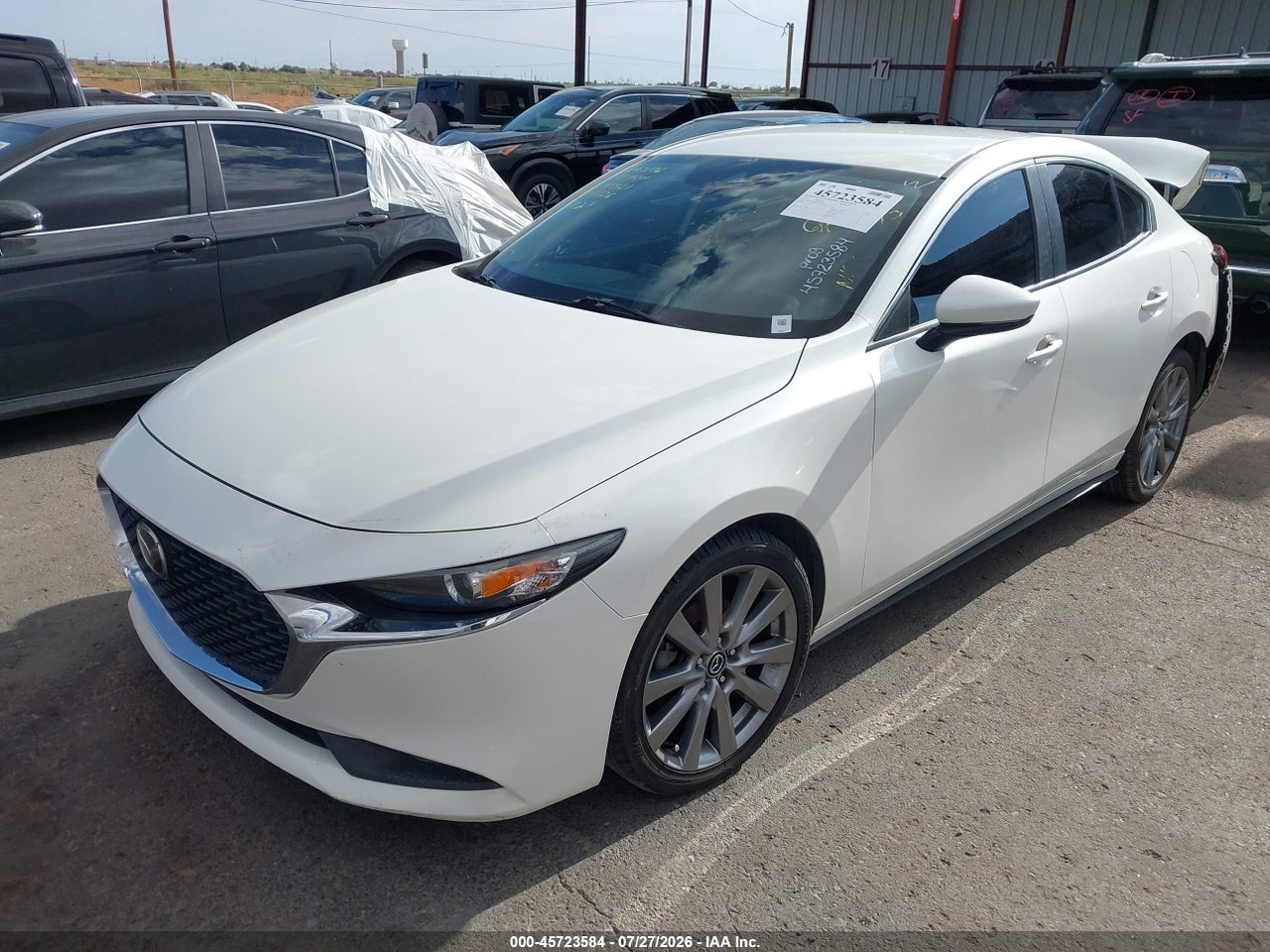 2023 MAZDA MAZDA3 2.5 S SELECT · 2/10