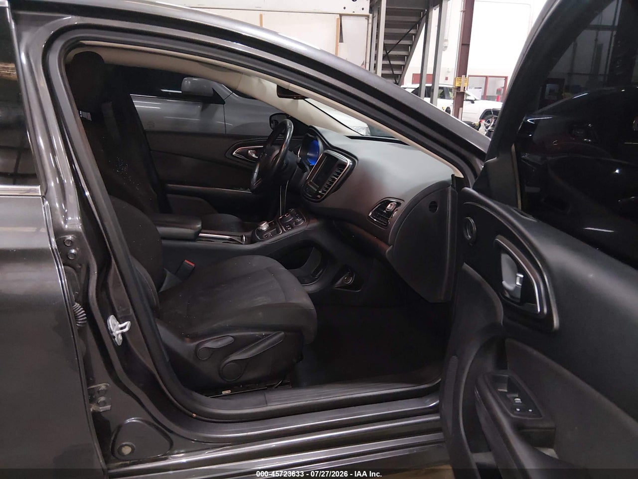 2015 CHRYSLER 200 LIMITED · 5/11