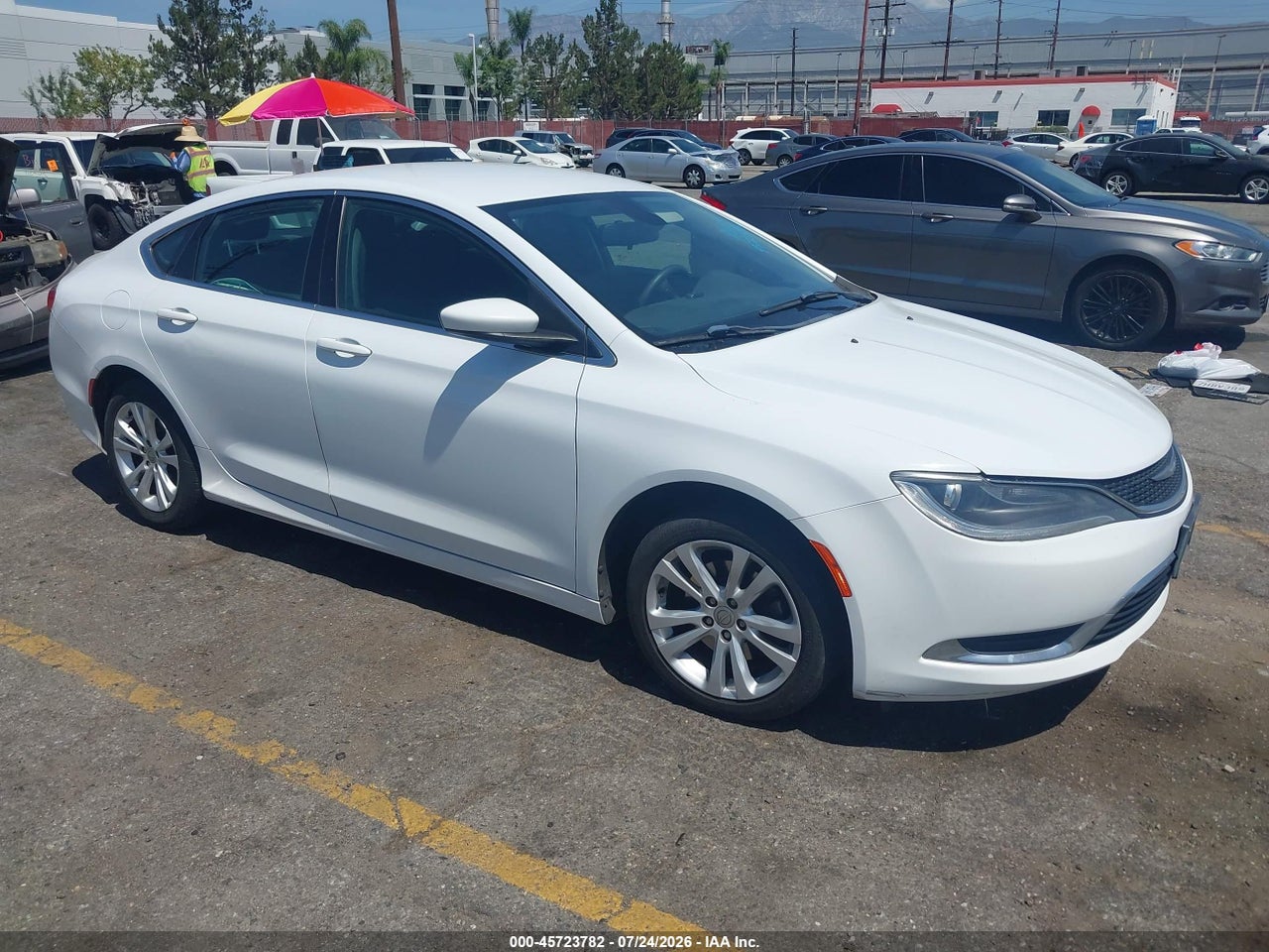 1C3CCCABXFN****** · 2015 CHRYSLER 200 LIMITED