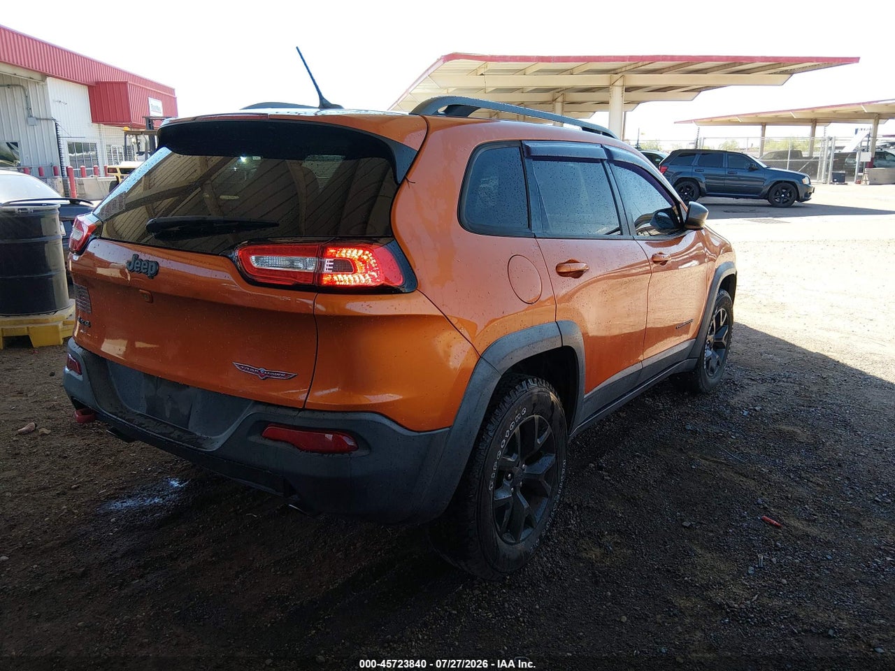 1C4PJMBS1FW****** · 2015 JEEP CHEROKEE TRAILHAWK · 4/11