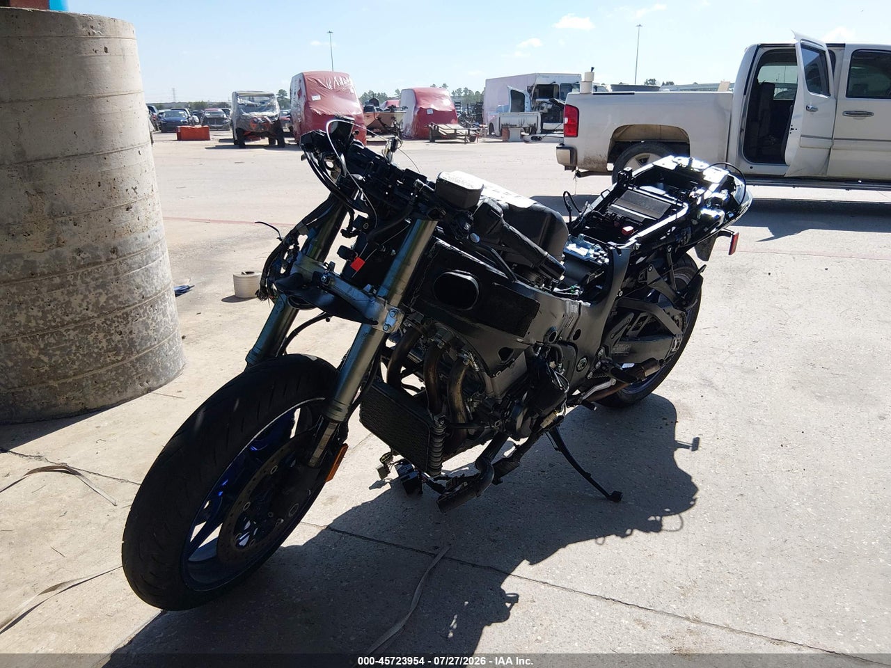 2026 SUZUKI GSX1300 RR · 2/11