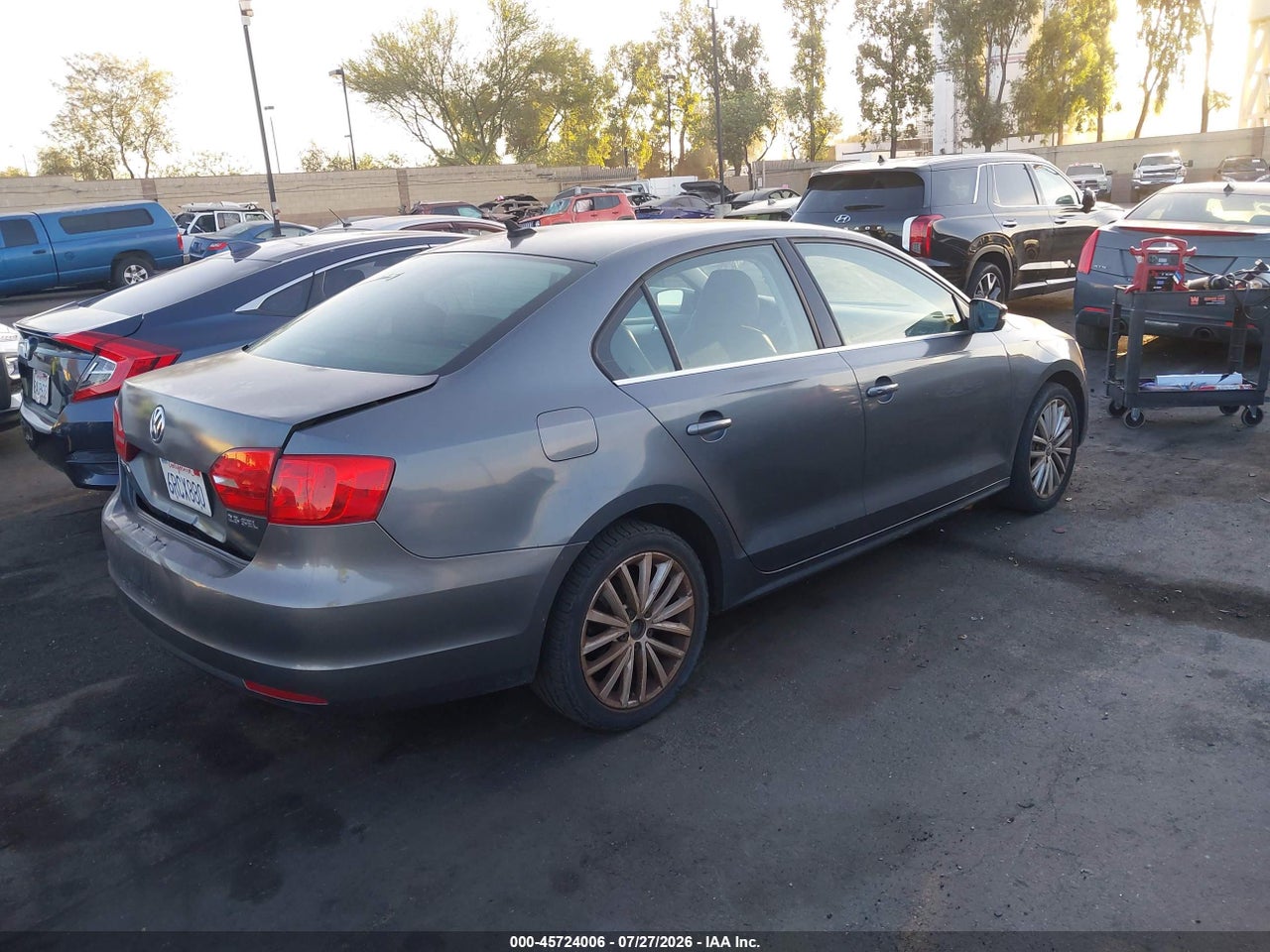 2011 VOLKSWAGEN JETTA 2.5L SEL · 4/11