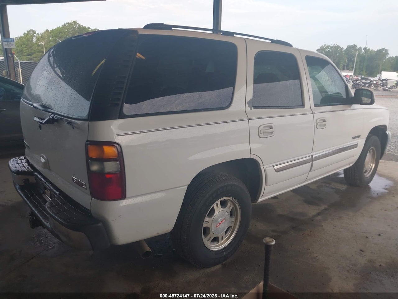 1GKEC13Z94R****** · 2004 GMC YUKON SLE · 4/11