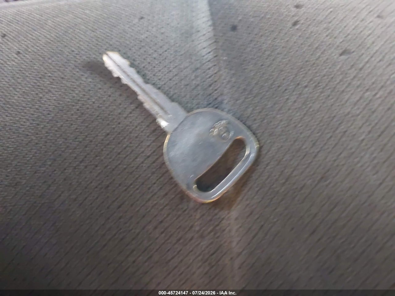 1GKEC13Z94R****** · 2004 GMC YUKON SLE · 11/11
