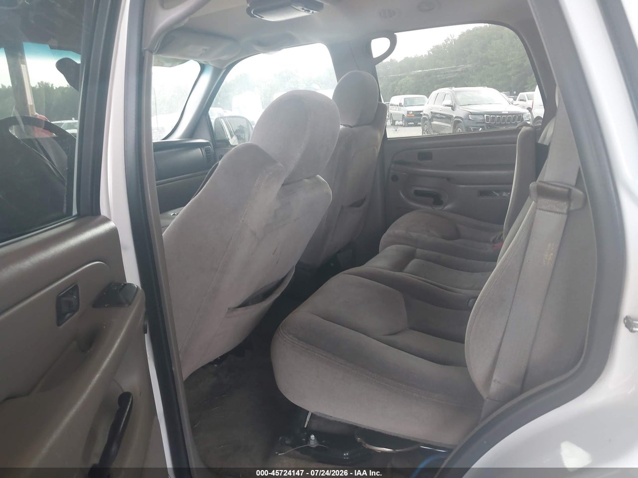 1GKEC13Z94R****** · 2004 GMC YUKON SLE · 8/11