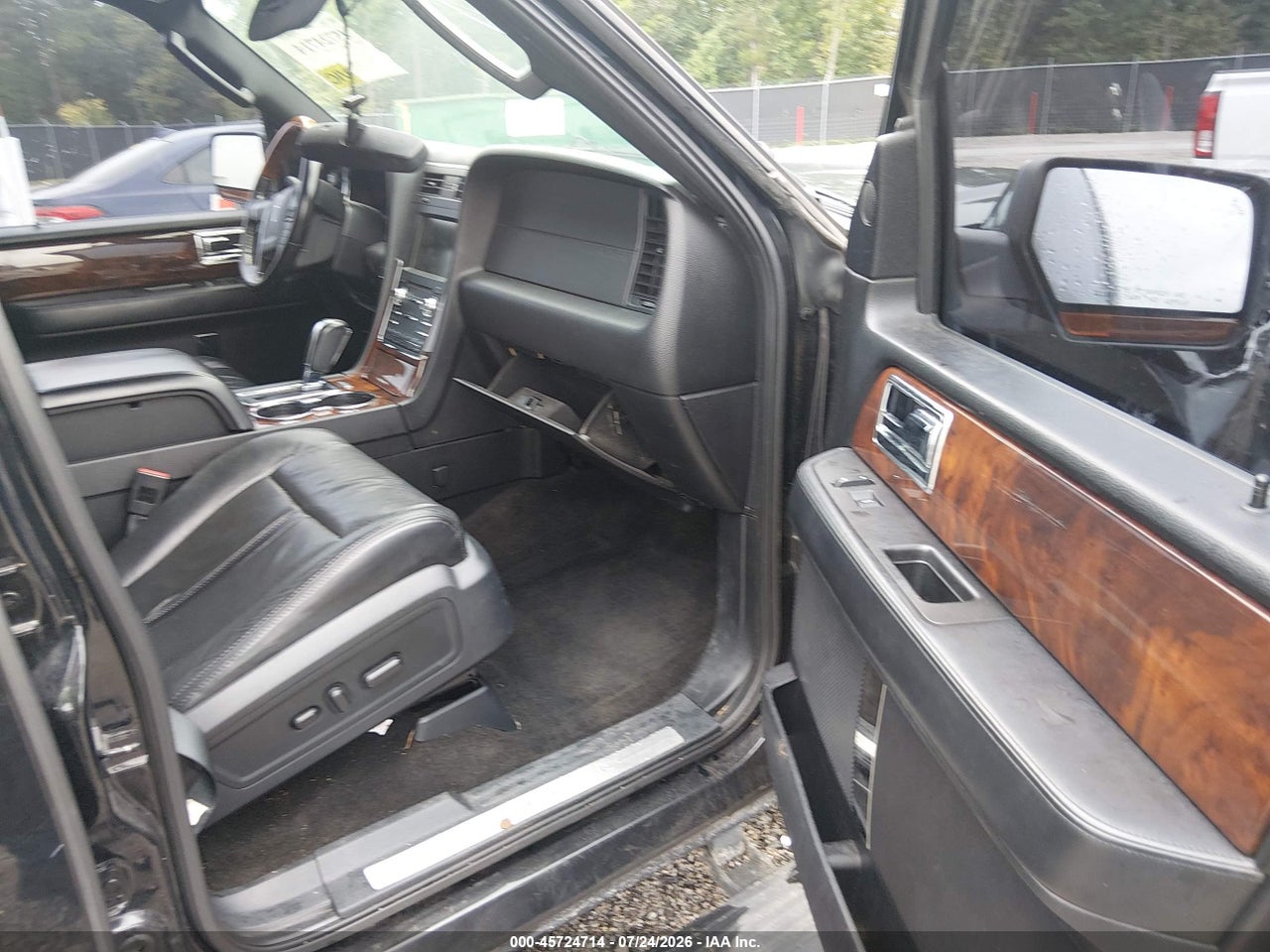 2015 LINCOLN NAVIGATOR L · 5/10