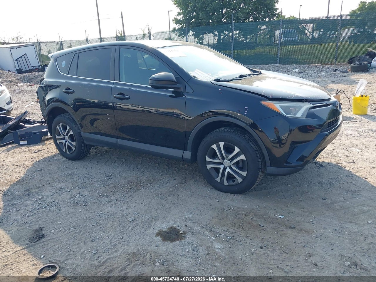 2T3BFREV2GW****** · 2016 TOYOTA RAV4 LE
