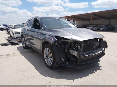 3PCAJ5M15KF****** · 2019 INFINITI QX50 LUXE