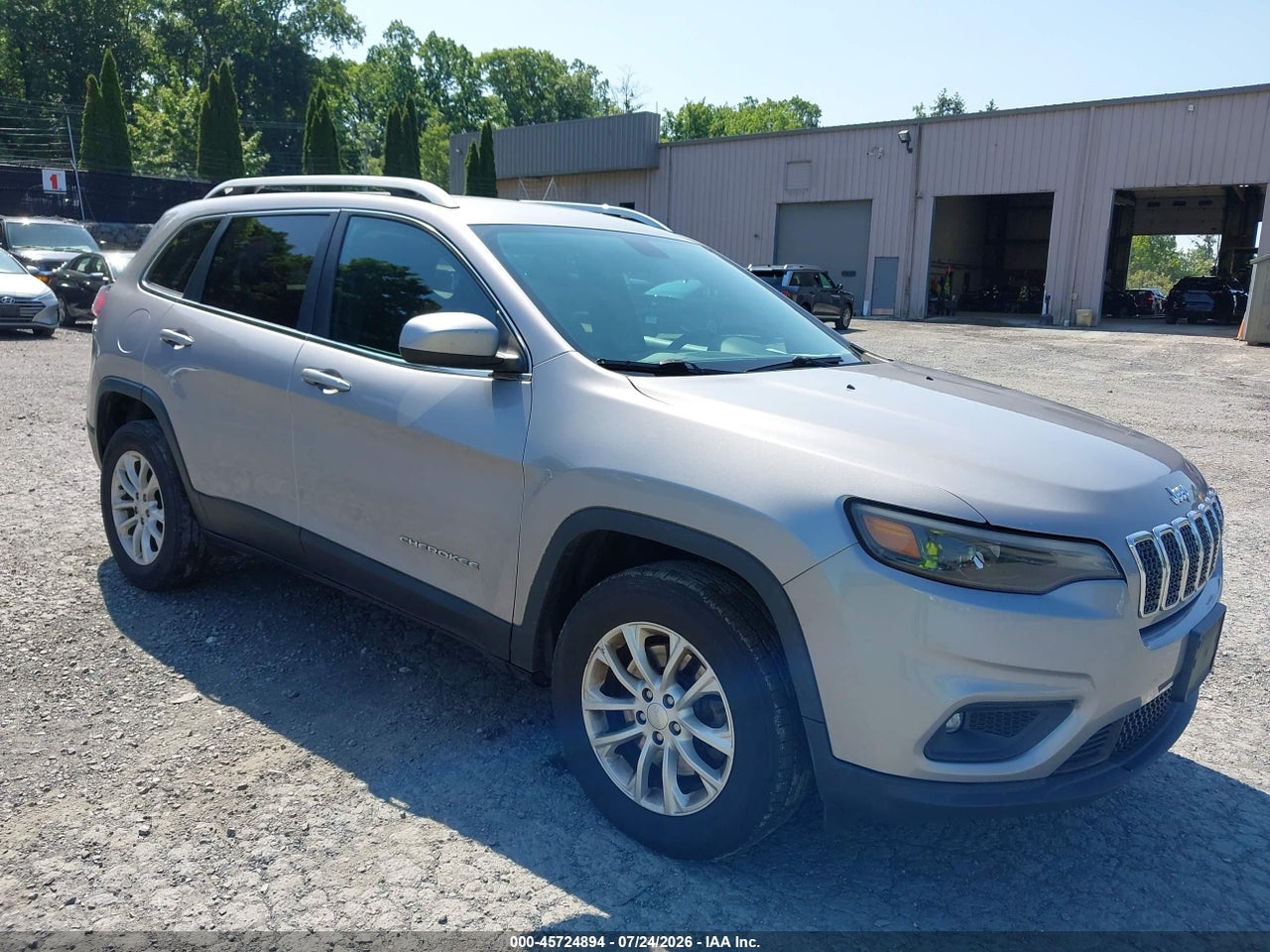 1C4PJMCB3KD****** · 2019 JEEP CHEROKEE LATITUDE 4X4
