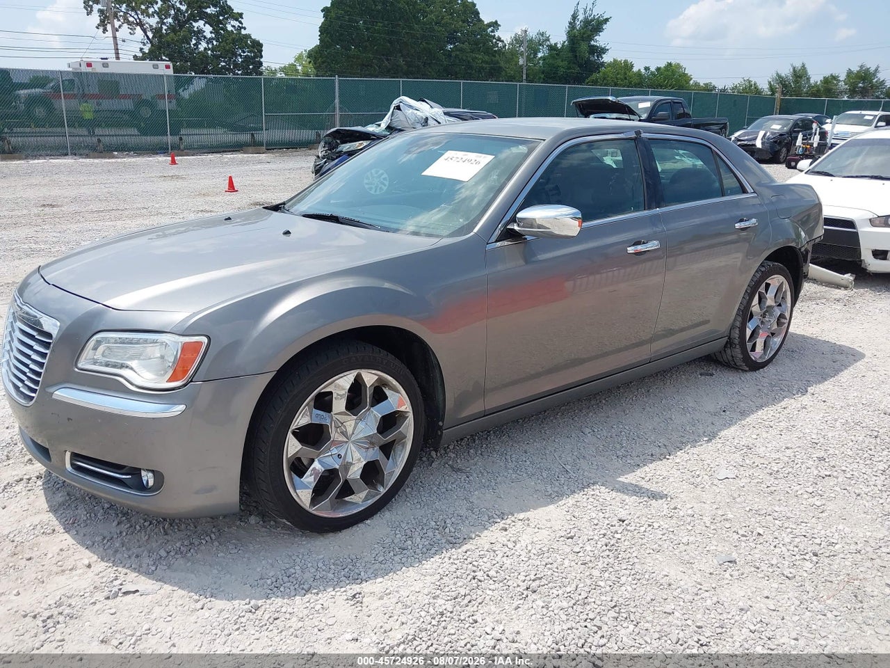 2011 CHRYSLER 300 LIMITED · 2/11