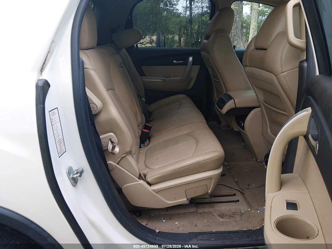 1GKKVRED6BJ****** · 2011 GMC ACADIA SLT-1 · 8/10