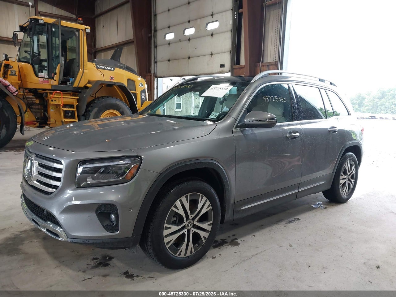 2026 MERCEDES-BENZ GLB 250 4MATIC · 2/11