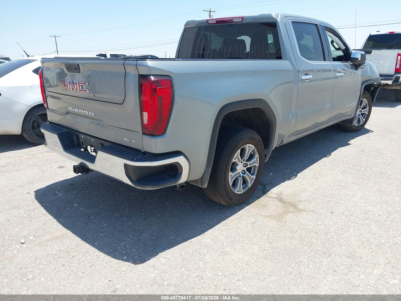 2025 GMC SIERRA 1500 2WD  SHORT BOX SLT · 4/11