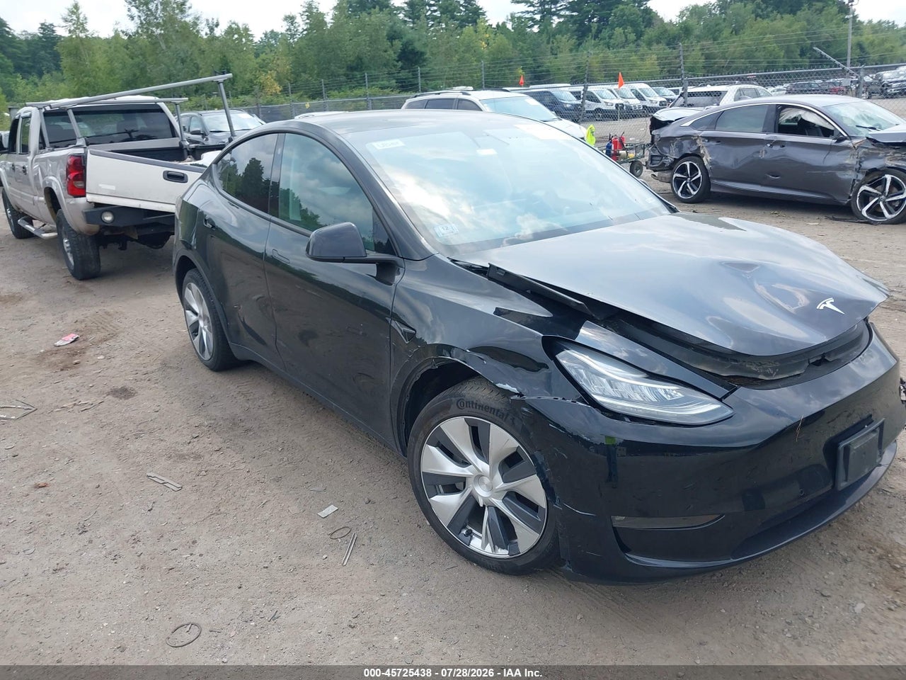 7SAYGDEE2NF****** · 2022 TESLA MODEL Y LONG RANGE DUAL MOTOR ALL-WHEEL DRIVE