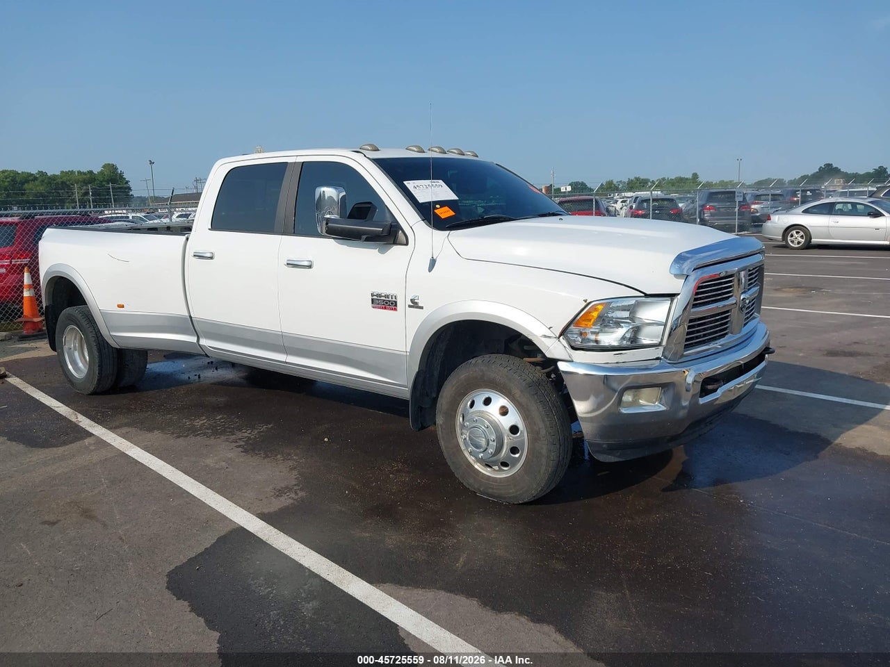 2012 RAM 3500 LARAMIE · 2/4