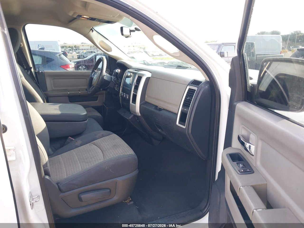2011 RAM RAM 1500 SLT · 5/11