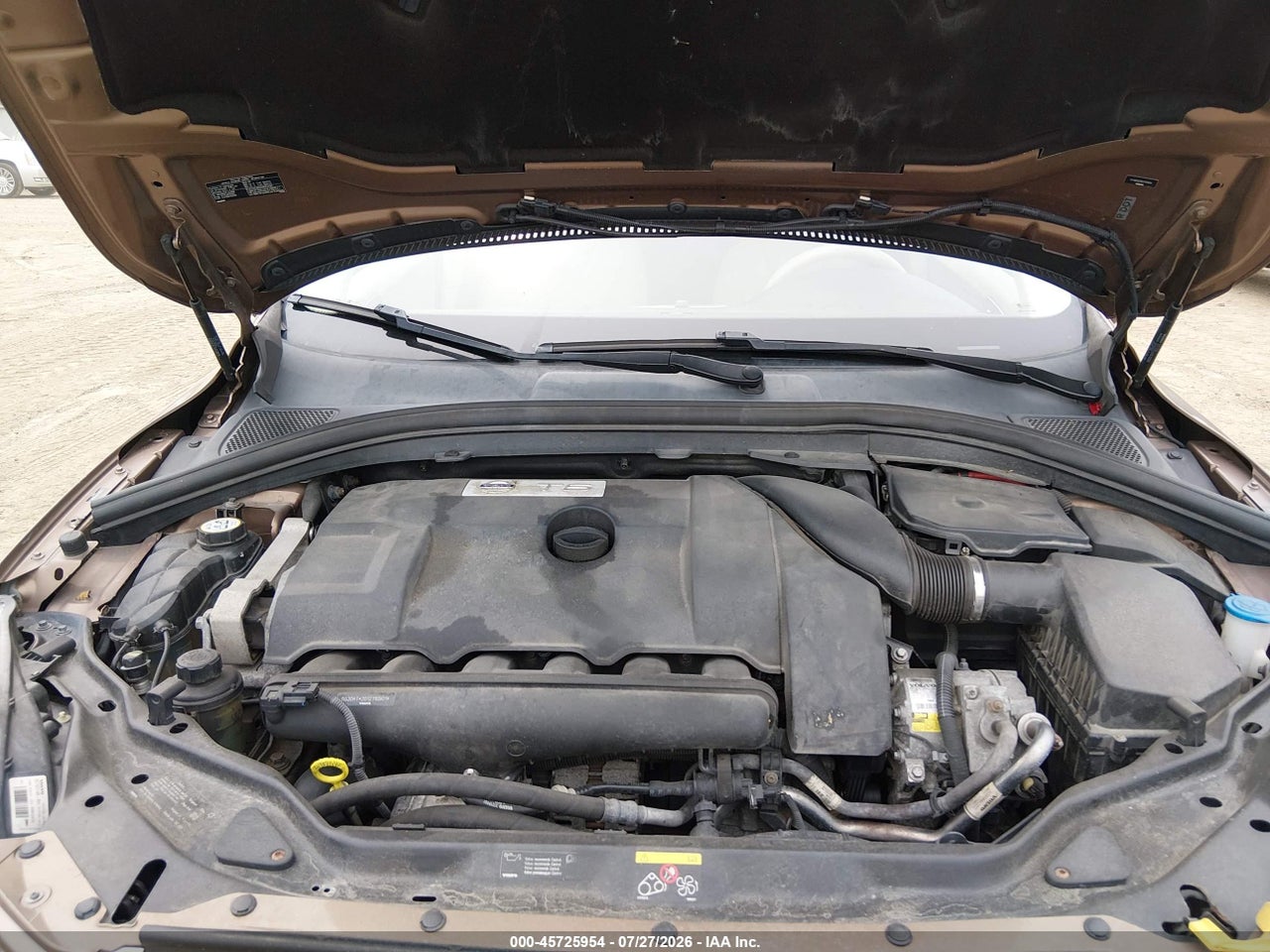YV4902DZ9C2****** · 2012 VOLVO XC60 T6 · 10/11