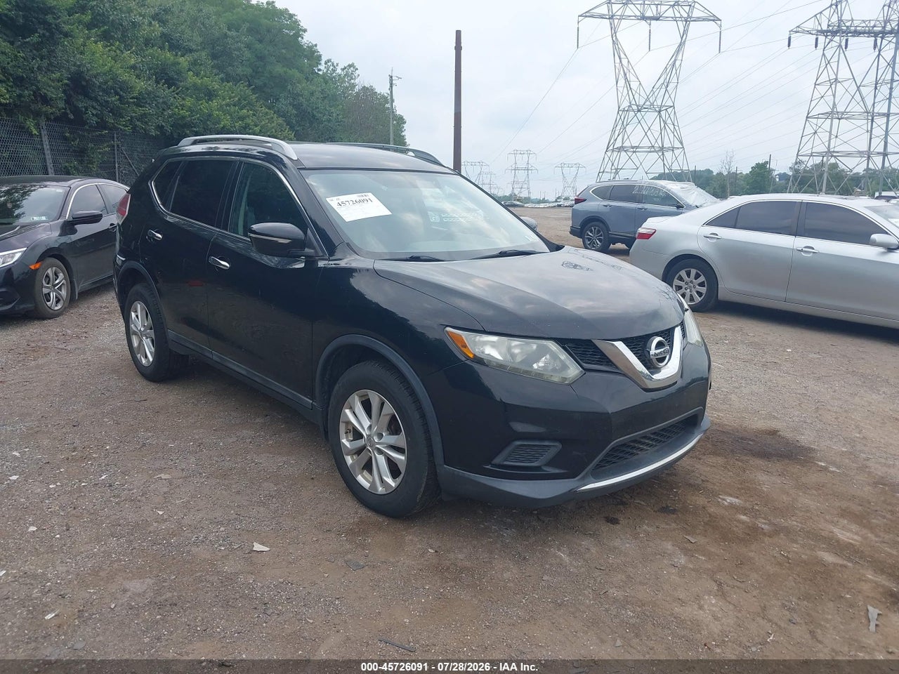 5N1AT2MV8FC****** · 2015 NISSAN ROGUE SV