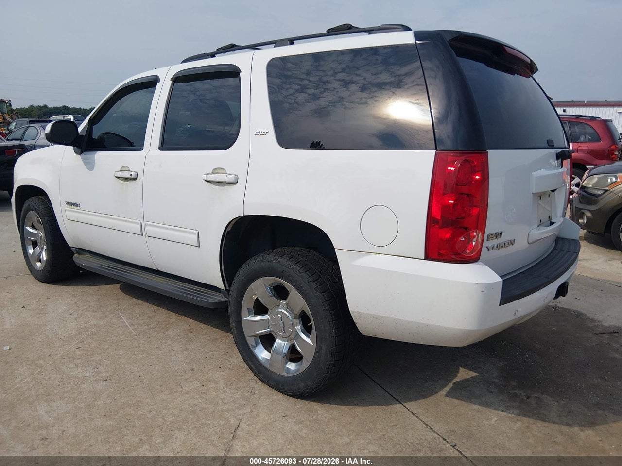 2011 GMC YUKON SLT · 3/7