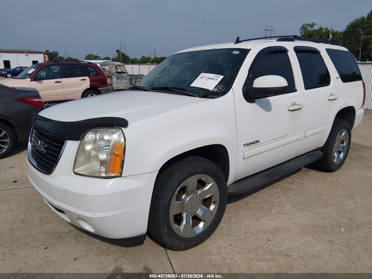 2011 GMC YUKON SLT · 2/7