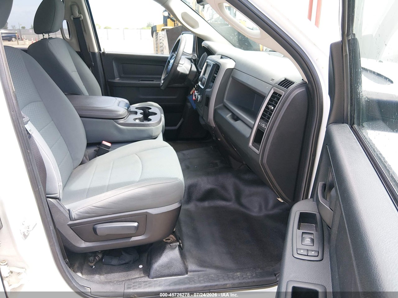 2016 RAM 1500 TRADESMAN · 5/11