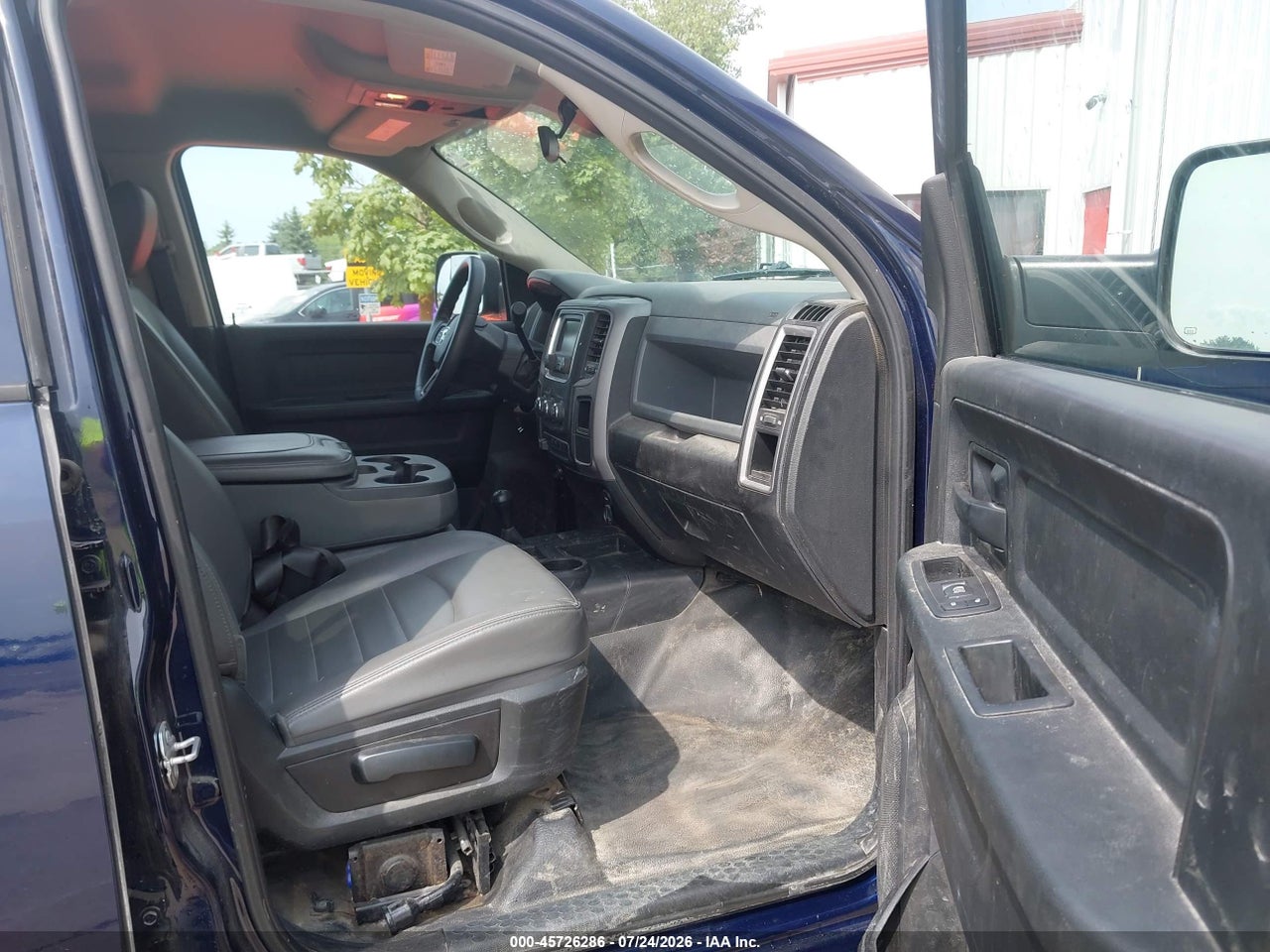 2018 RAM 2500 TRADESMAN  4X4 8' BOX · 5/11