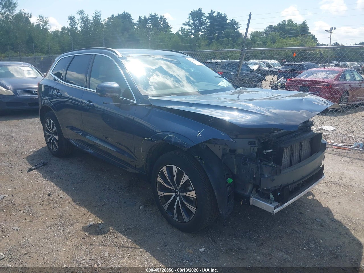 YV4L12RV8P1****** · 2023 VOLVO XC60 B5 CORE