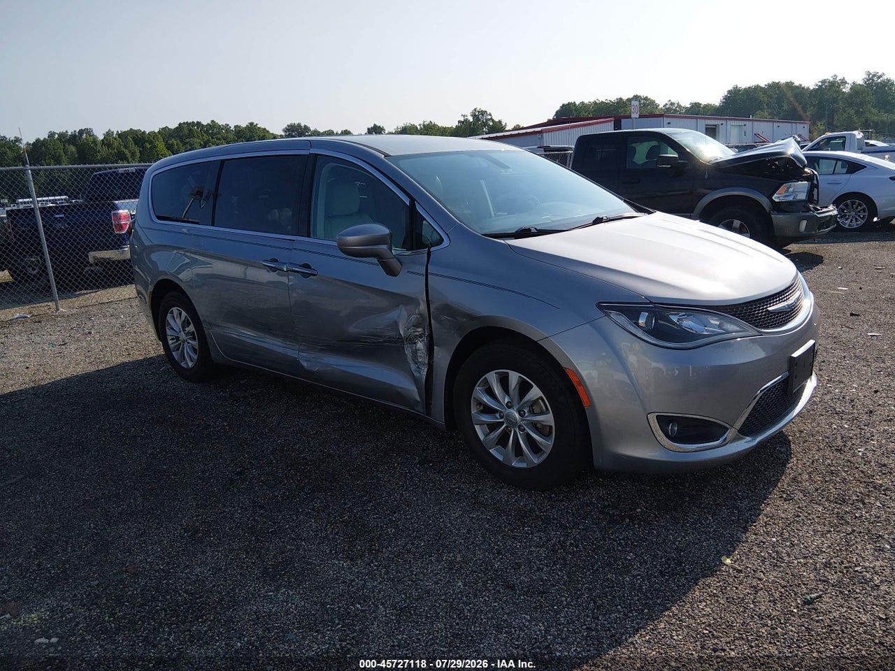 2C4RC1FG1JR****** · 2018 CHRYSLER PACIFICA TOURING PLUS