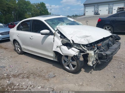 2012 VOLKSWAGEN JETTA 2.0L TDI
