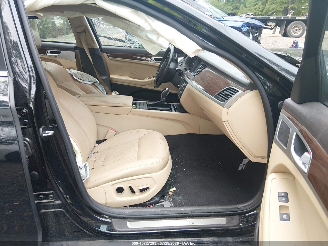 2016 HYUNDAI GENESIS 3.8 · 5/10