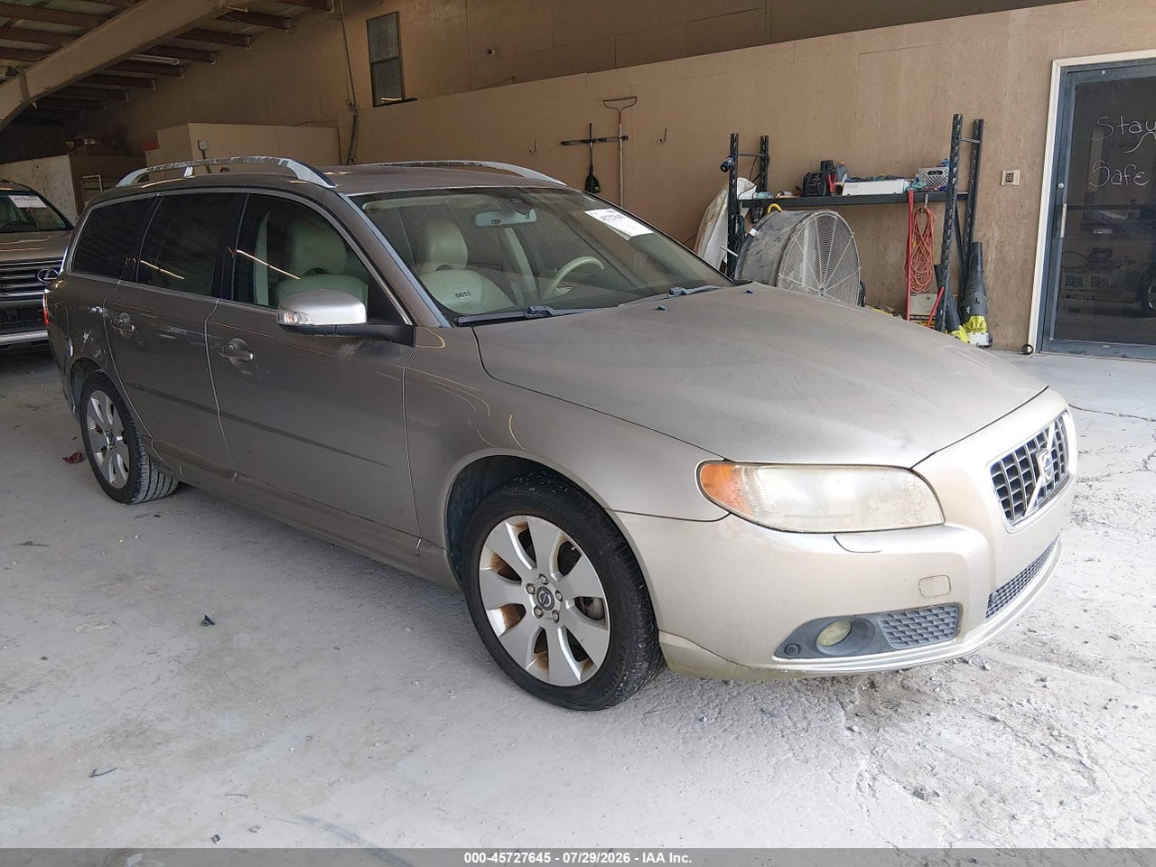 YV1BW982181****** · 2008 VOLVO V70 3.2