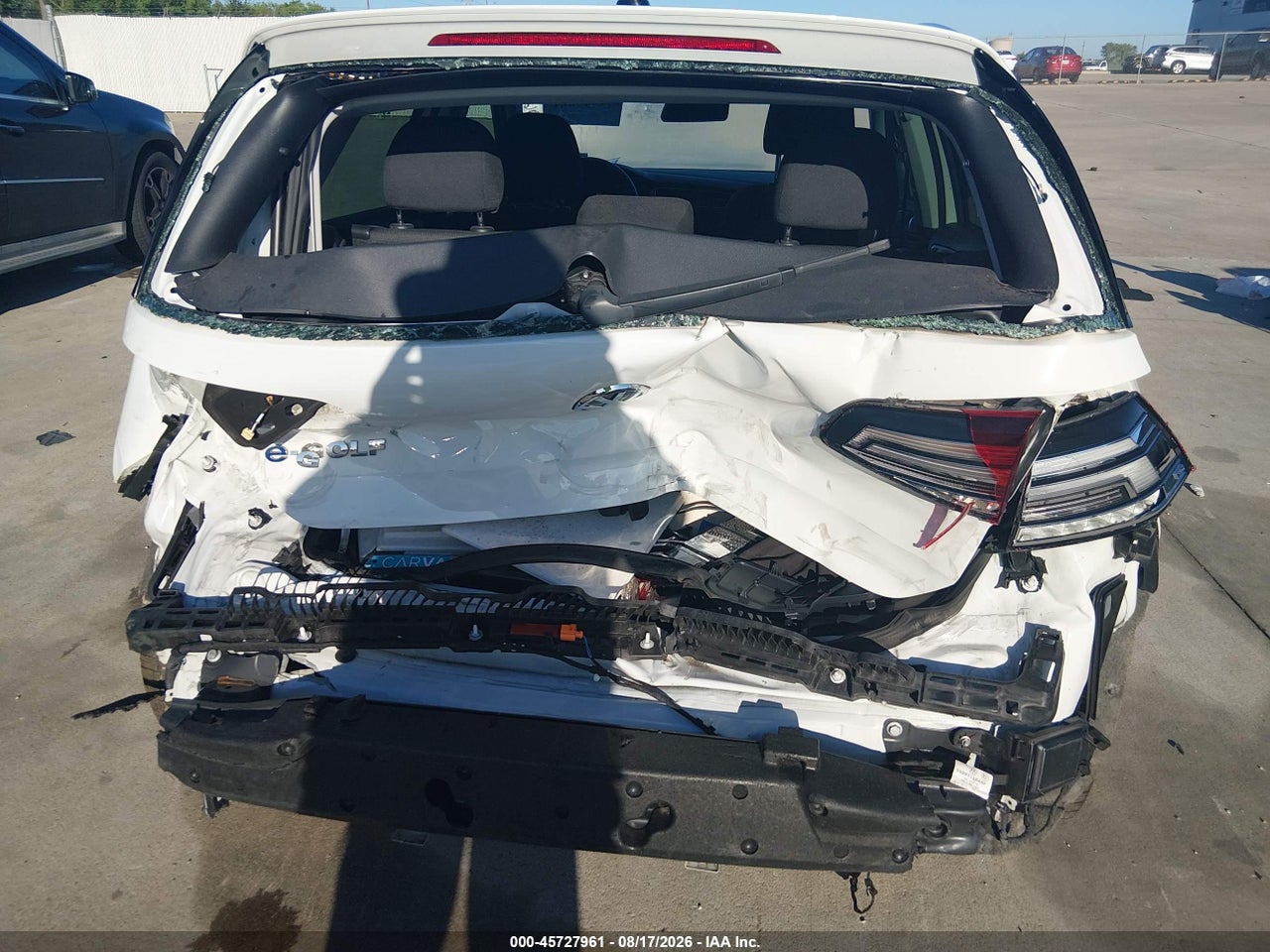 2019 VOLKSWAGEN E-GOLF SE · 6/11