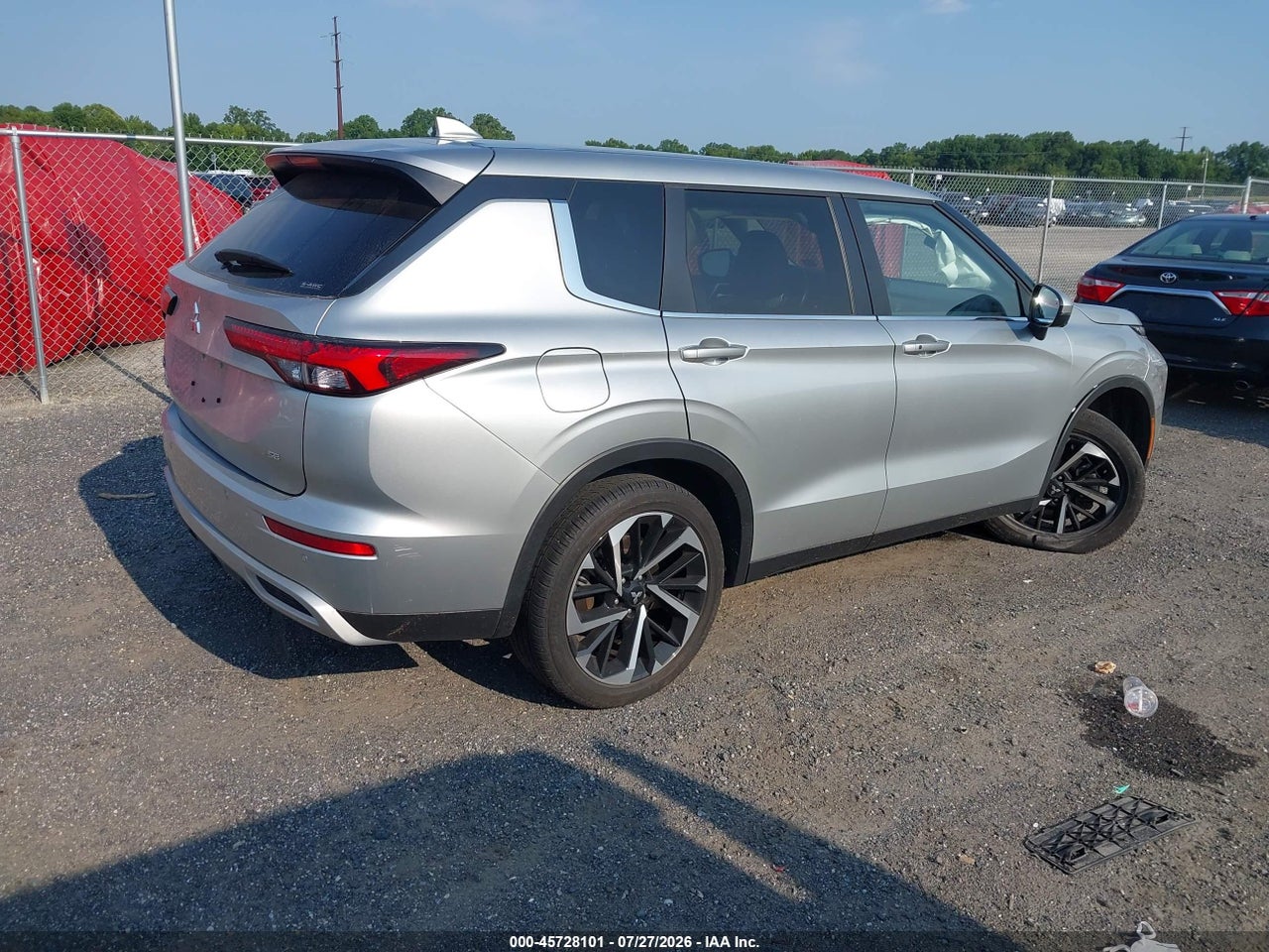 2024 MITSUBISHI OUTLANDER · 4/11