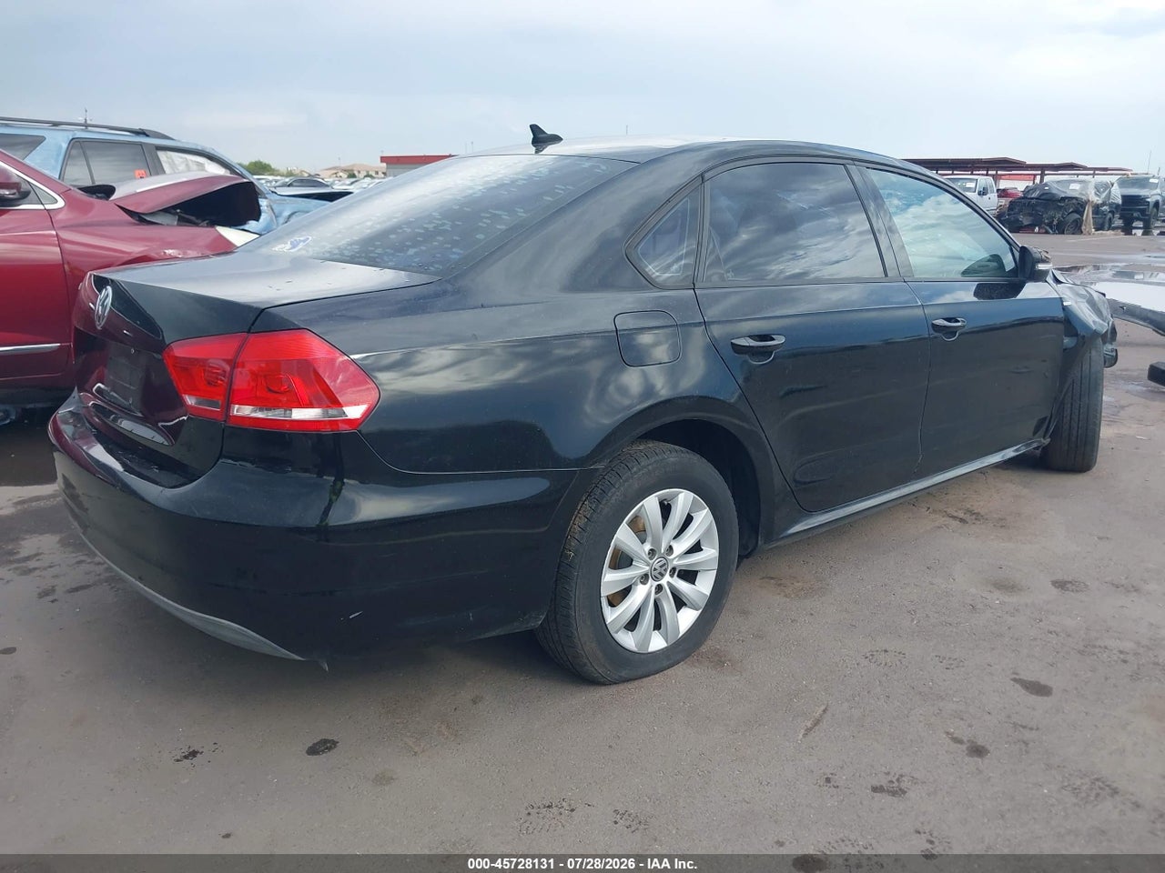2013 VOLKSWAGEN PASSAT 2.5L WOLFSBURG EDITION · 4/11