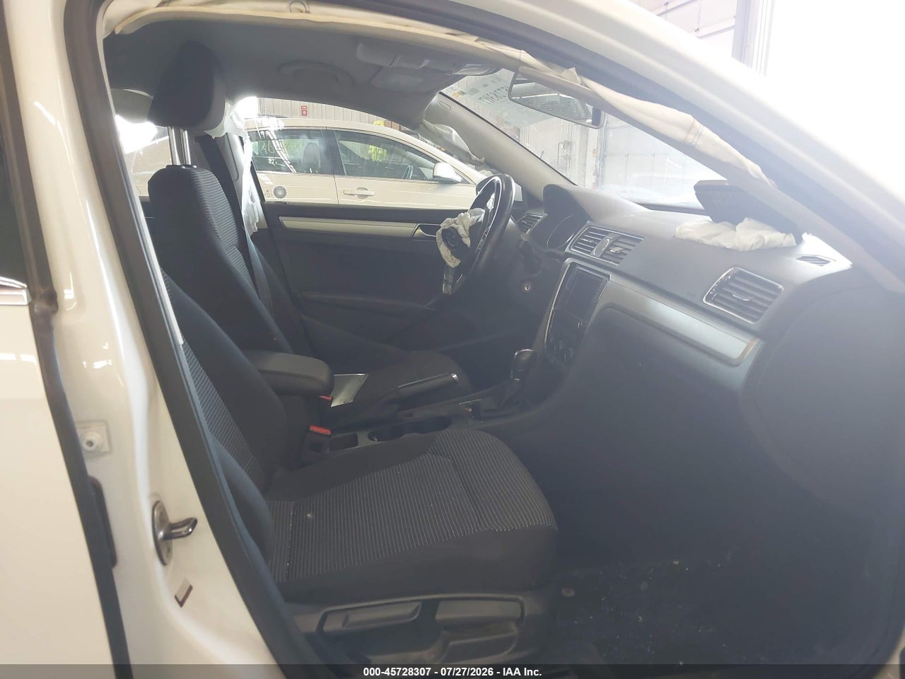 2017 VOLKSWAGEN PASSAT 1.8T S · 5/11