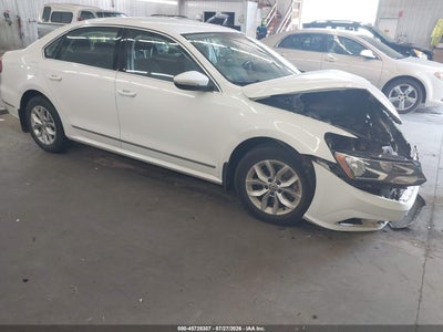 2017 VOLKSWAGEN PASSAT 1.8T S