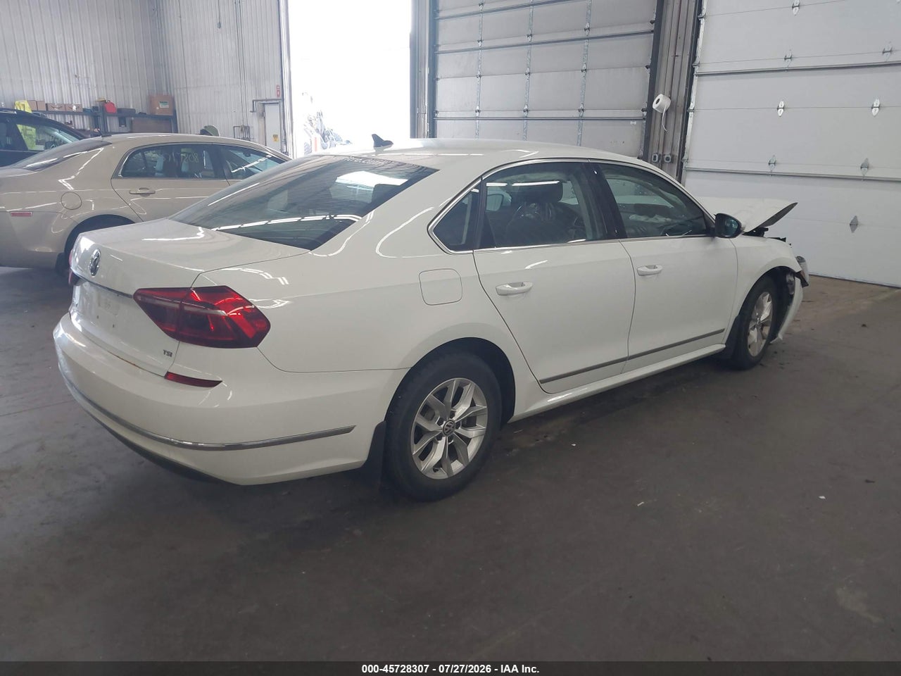 2017 VOLKSWAGEN PASSAT 1.8T S · 4/11