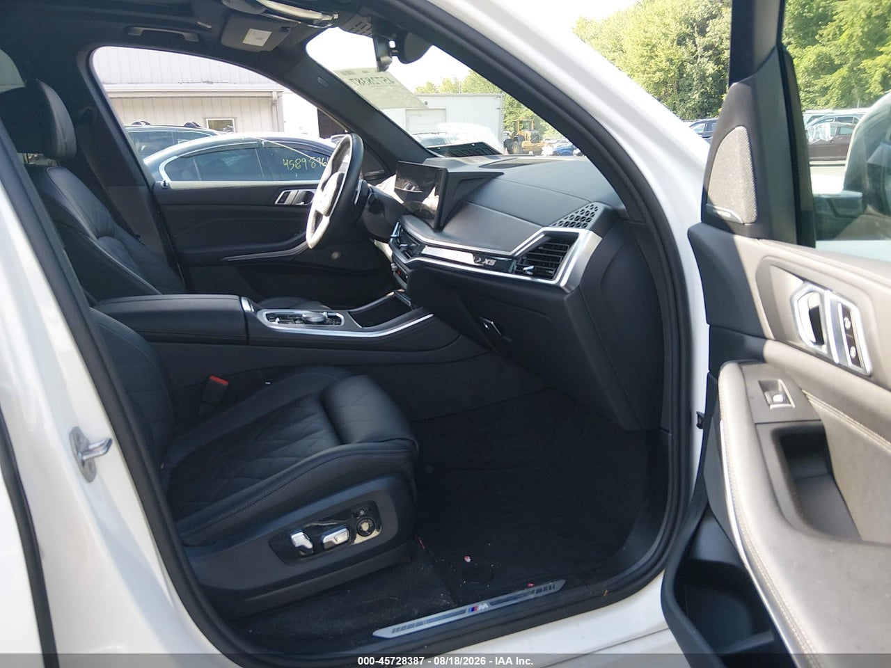 2026 BMW X5 PHEV XDRIVE50E · 5/11