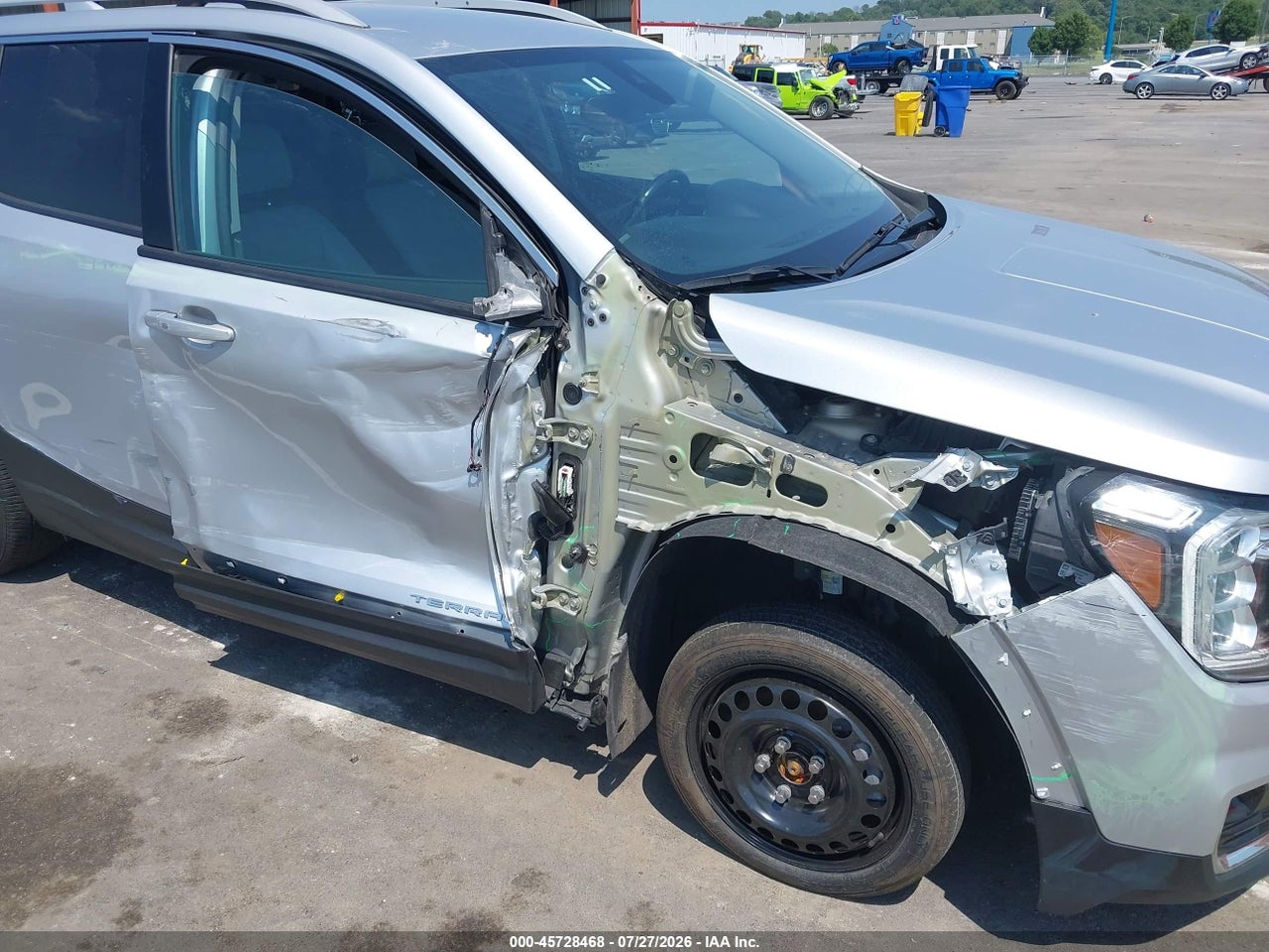 2022 GMC TERRAIN FWD SLT · 6/11