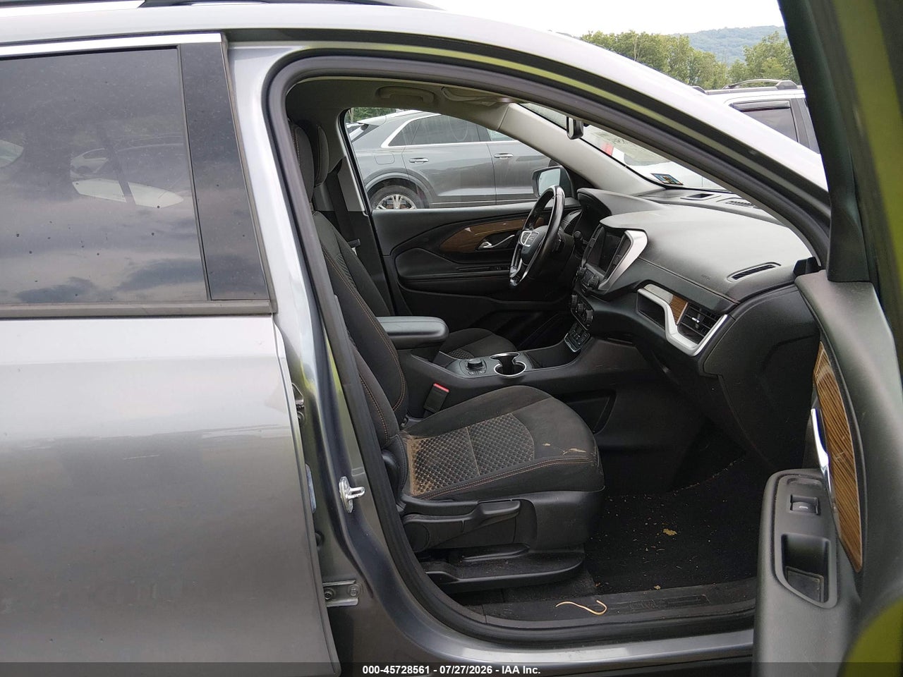 2020 GMC TERRAIN AWD SLE · 5/11