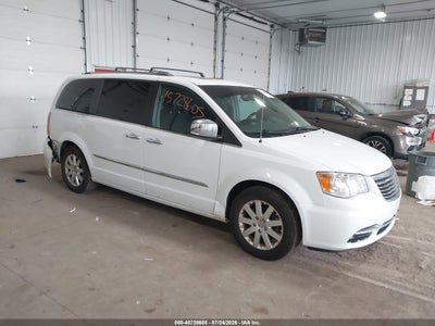 2016 CHRYSLER TOWN & COUNTRY LIMITED PLATINUM