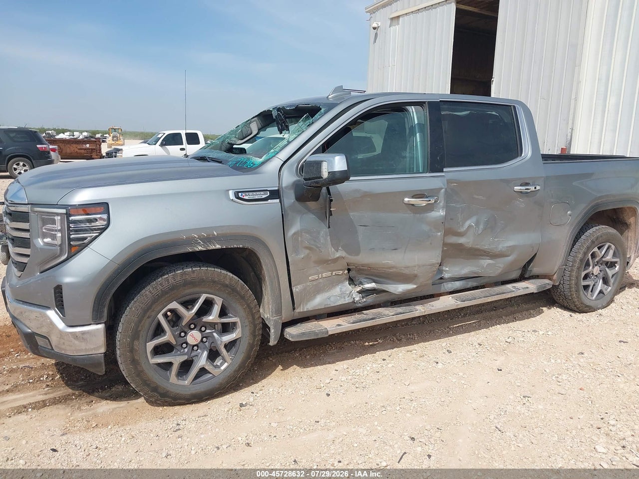 2025 GMC SIERRA 1500 4WD  SHORT BOX SLT · 6/11