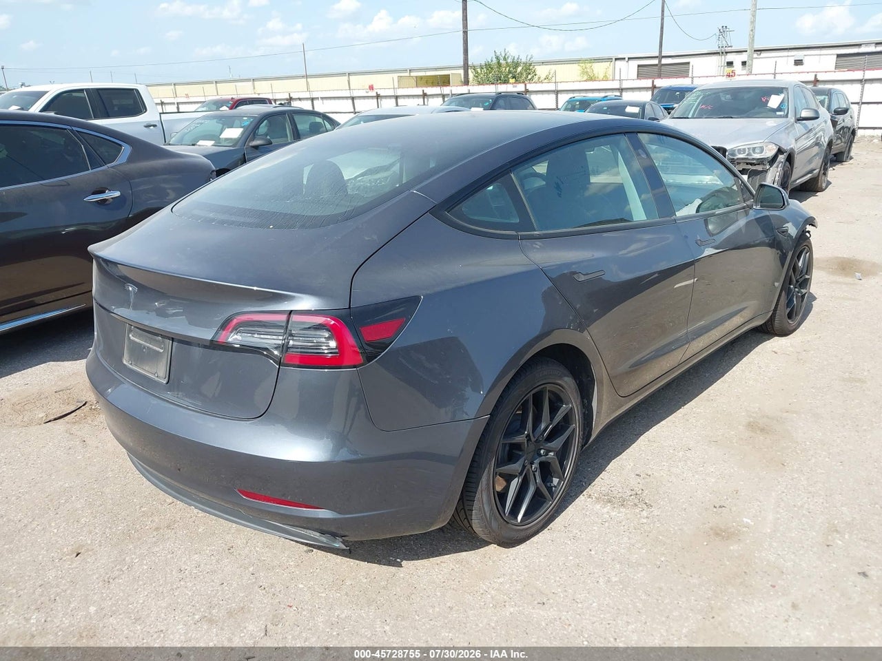 2023 TESLA MODEL 3 REAR-WHEEL DRIVE · 4/10