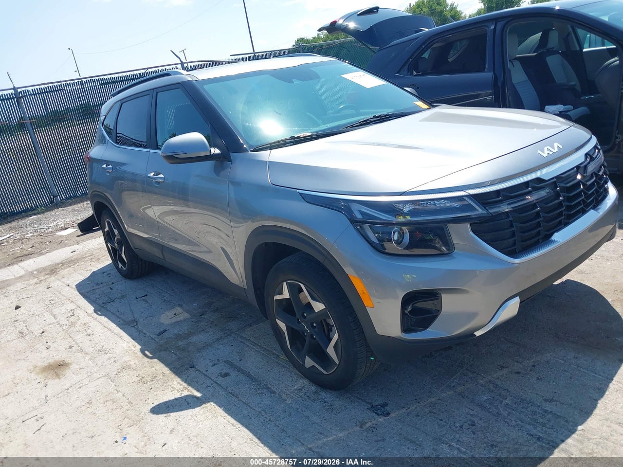 KNDERCAA1R7****** · 2024 KIA SELTOS EX