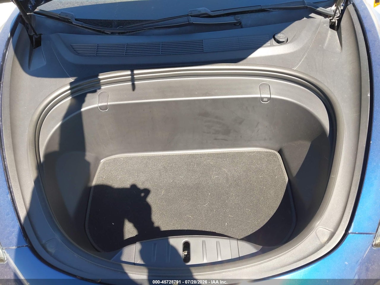 5YJ3E1EB3KF****** · 2019 TESLA MODEL 3 LONG RANGE/PERFORMANCE · 10/11