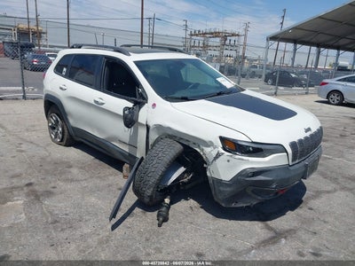 1C4PJMBX6KD****** · 2019 JEEP CHEROKEE TRAILHAWK 4X4